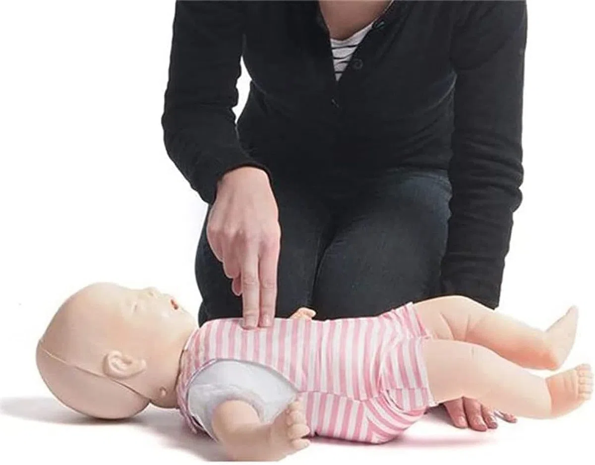 DKULMN Mannequin de Premiers Secours pour Nourrissons, simulateur d'infarctus, modèle de réanimation Cardio-pulmonaire, Mannequin de Formation Professionnelle ou Aide à l'enseignement