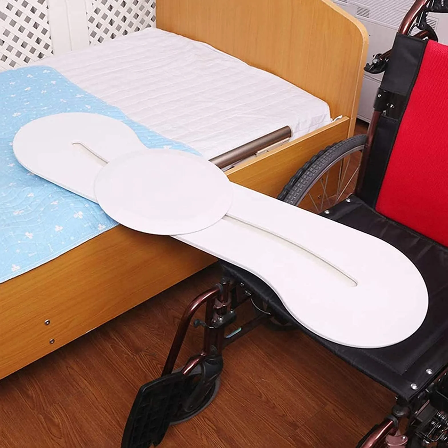 Planche de transfert coulissante incurvée pour l'assistance à la mobilité dans le lit, les toilettes et les transferts de voiture