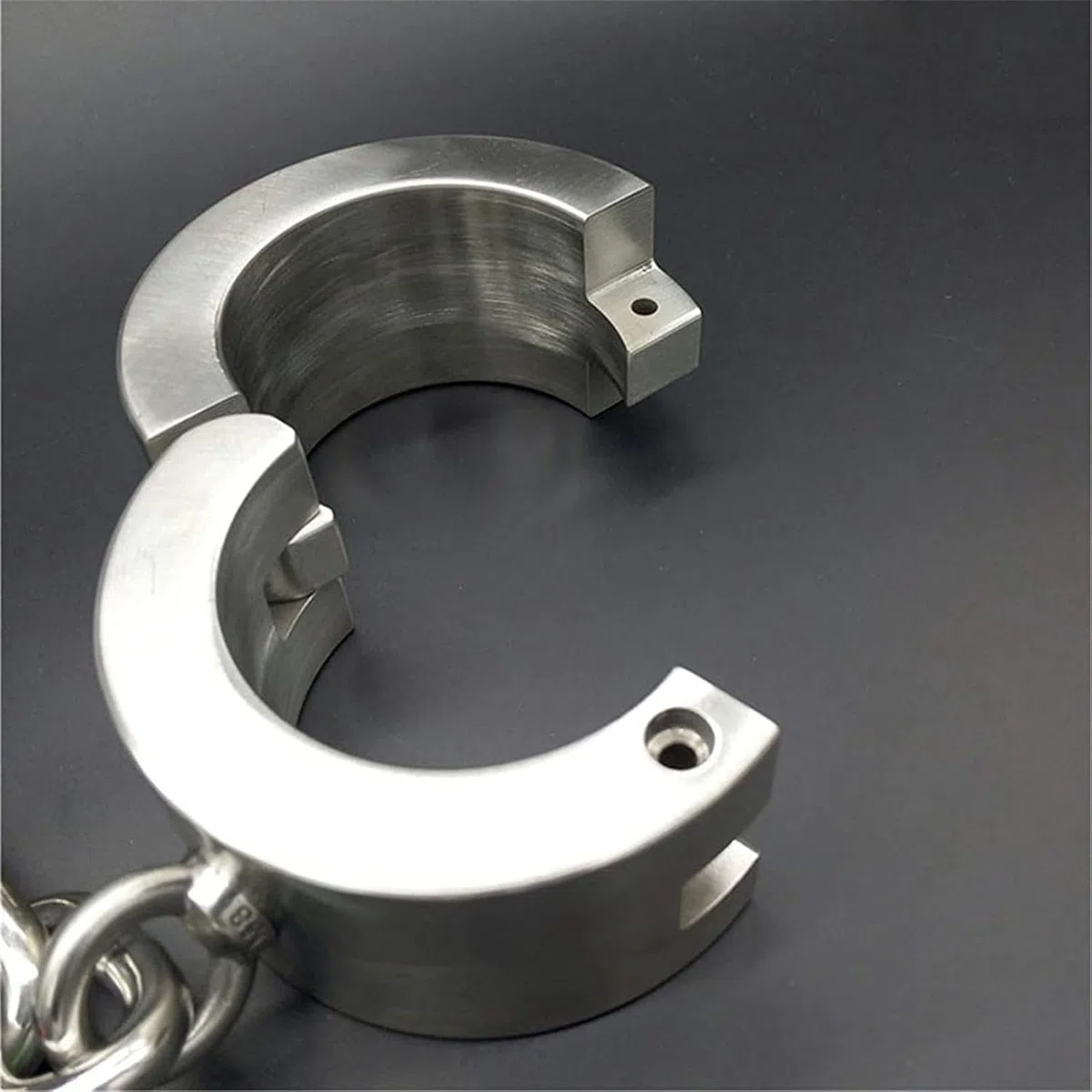 Menottes de Cheville de Bondage en métal SM - Attaches de Jambe en Acier Inoxydable, Manchettes de Cheville de 2 cm d'épaisseur, système de retenue, Jouet érotique for Couples(Male)