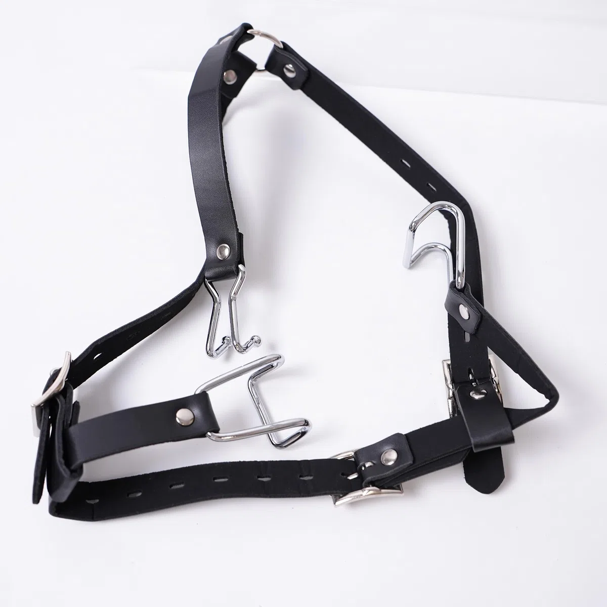 Bouche Ouverte Gag Restraint Tête en Cuir Harnais Crochet de nez avec Bouche en Métal Anneau Agrandissant Set Bondage Fétiche Bâillon en Cuir Réglable Erotique Sex Toys